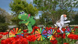 dreamline frog and dog pinwheels